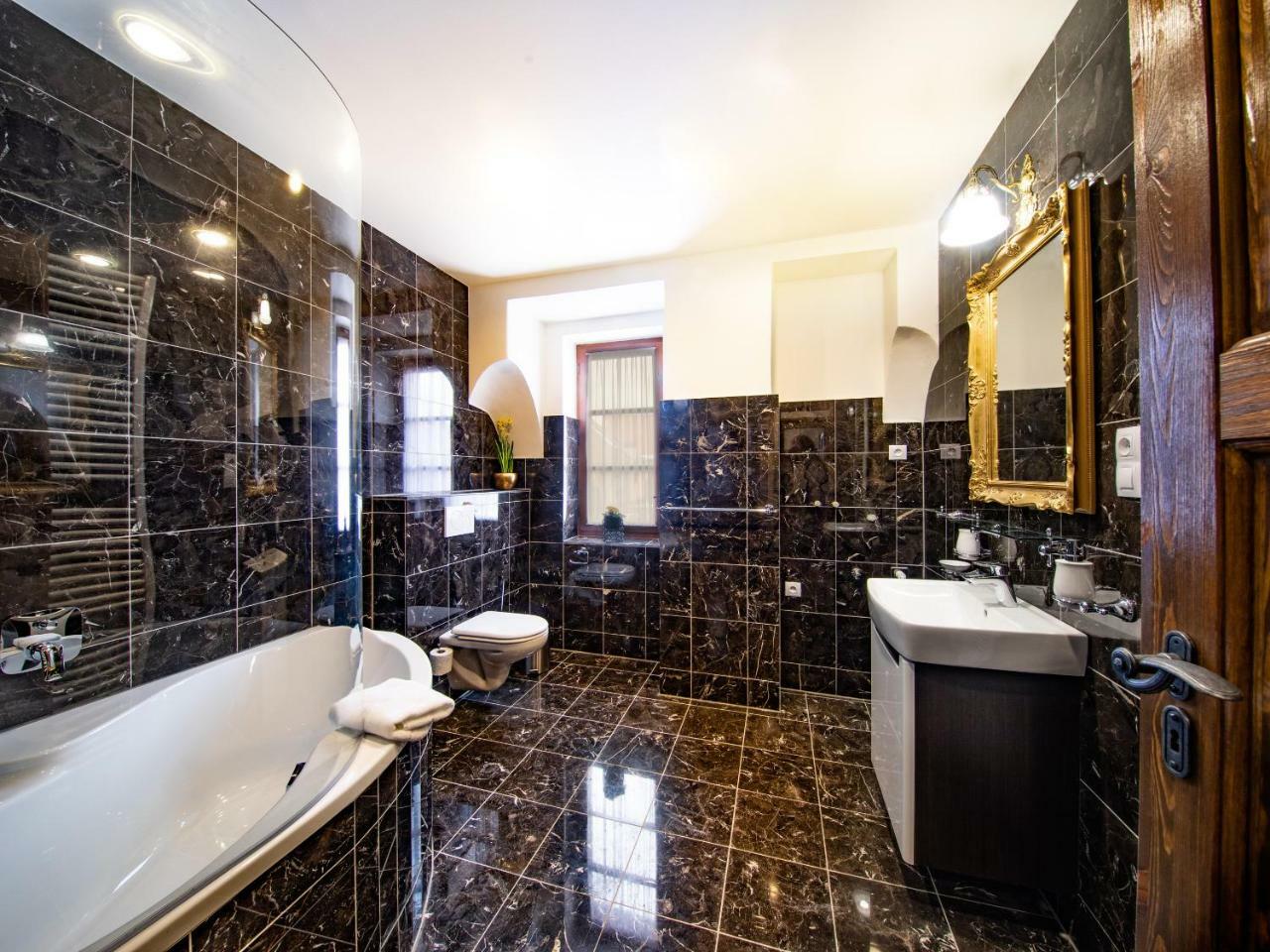 Residence Safari Resort - Chateau Borovany  Esterno foto