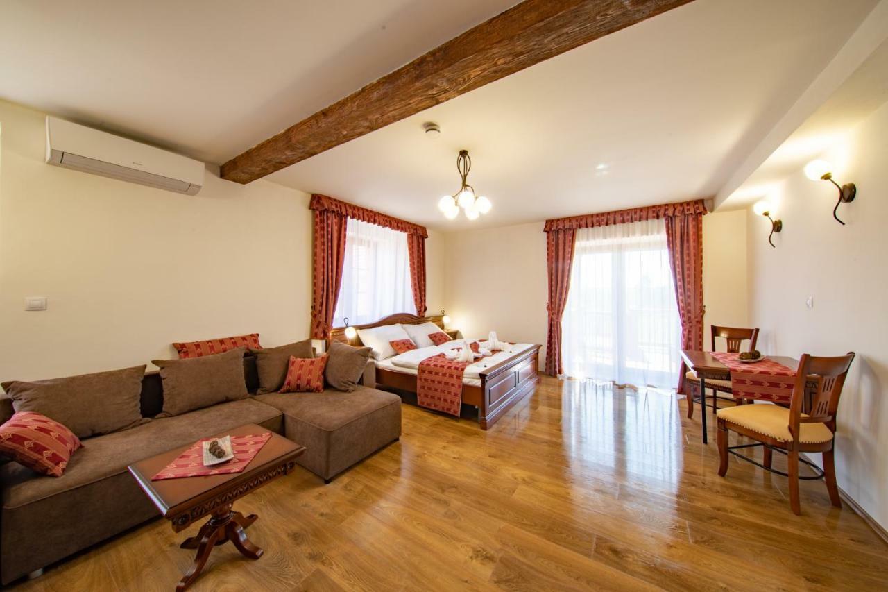 Residence Safari Resort - Chateau Borovany  Esterno foto