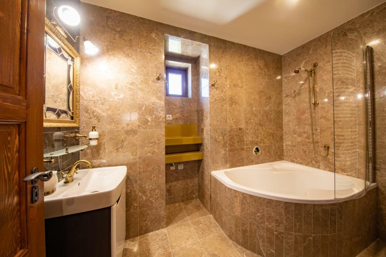 Residence Safari Resort - Chateau Borovany  Esterno foto