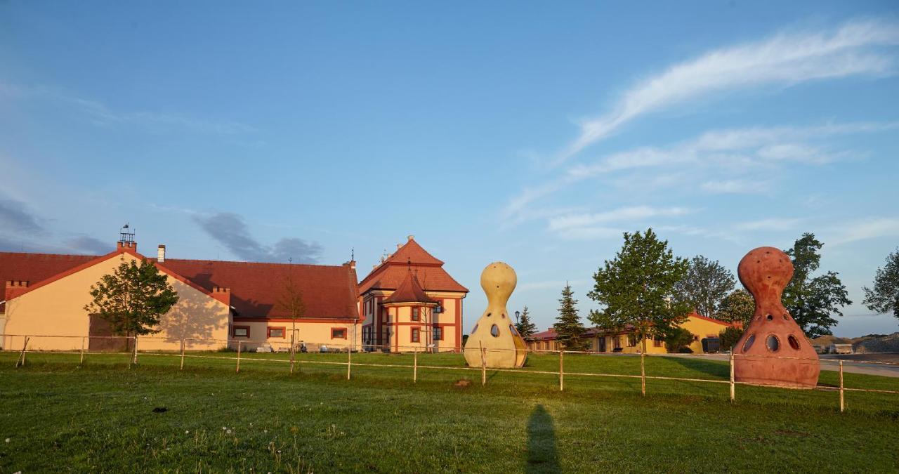 Residence Safari Resort - Chateau Borovany  Esterno foto